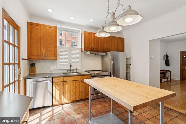 2056 KATER ST, Philadelphia, PA 19146