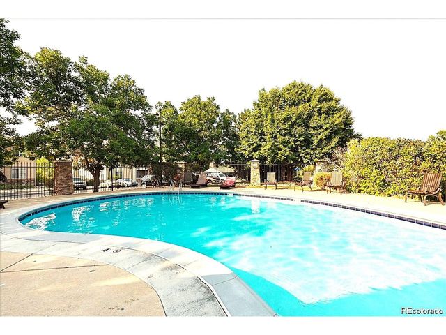 10457 W Hampden Ave 203, Lakewood, CO 80227