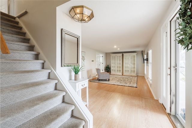 22 Littlewood Lane East, Penfield, NY 14625