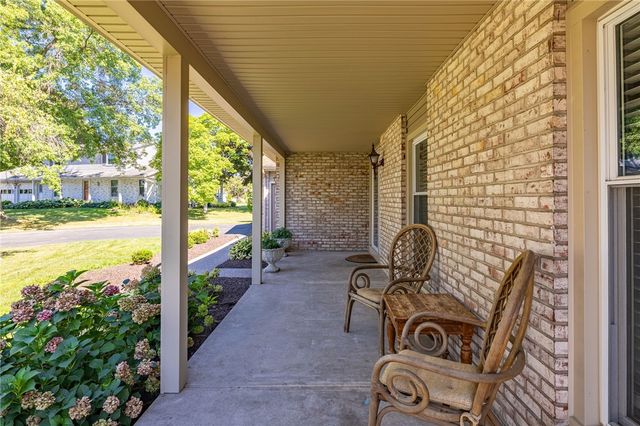 22 Littlewood Lane East, Penfield, NY 14625