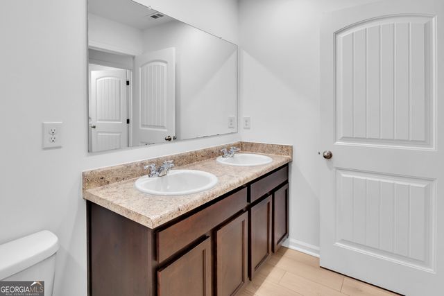 418 Lake Ridge Lane, Fairburn, GA 30213