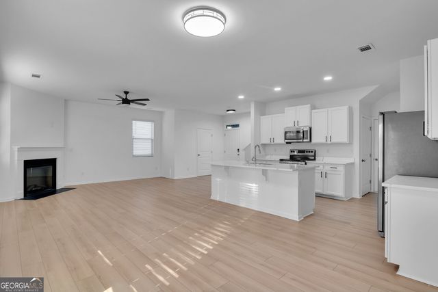 418 Lake Ridge Lane, Fairburn, GA 30213