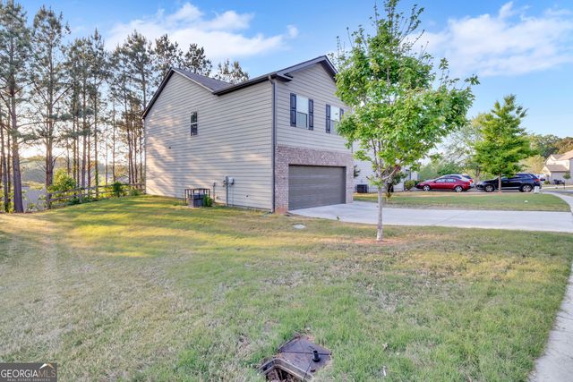 418 Lake Ridge Lane, Fairburn, GA 30213