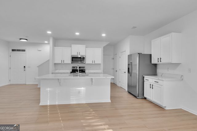 418 Lake Ridge Lane, Fairburn, GA 30213