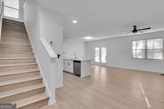 418 Lake Ridge Lane, Fairburn, GA 30213