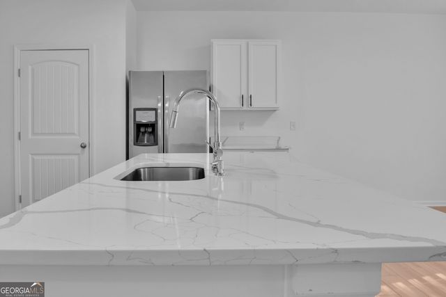 418 Lake Ridge Lane, Fairburn, GA 30213