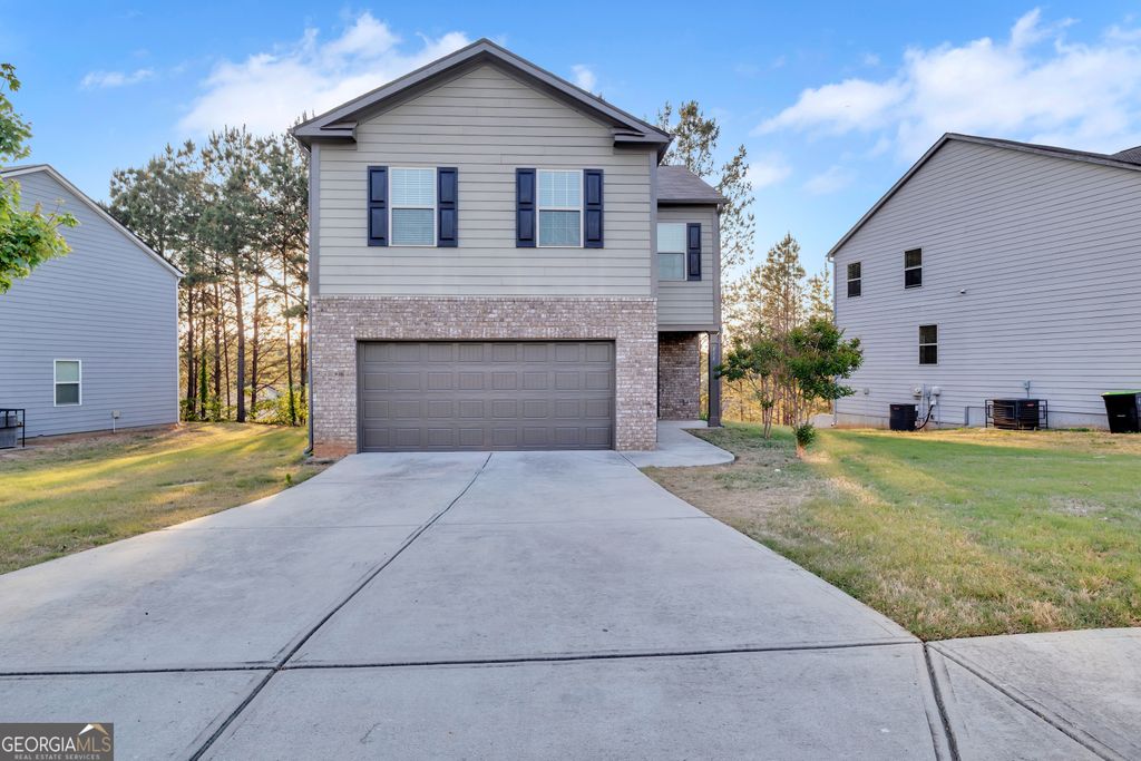418 Lake Ridge Lane, Fairburn, GA 30213