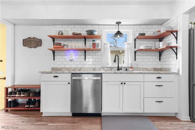 565 Lansing Road, Akron, OH 44312