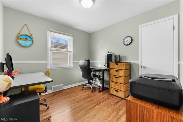 565 Lansing Road, Akron, OH 44312