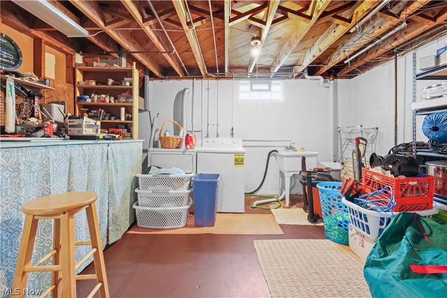 565 Lansing Road, Akron, OH 44312