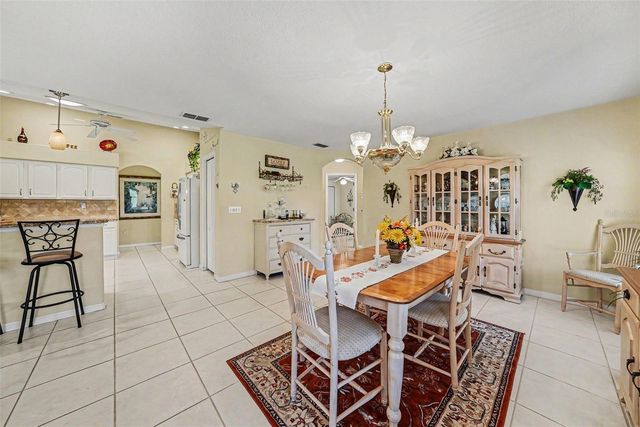 11132 MOSHIE LANE, San Antonio, FL 33576