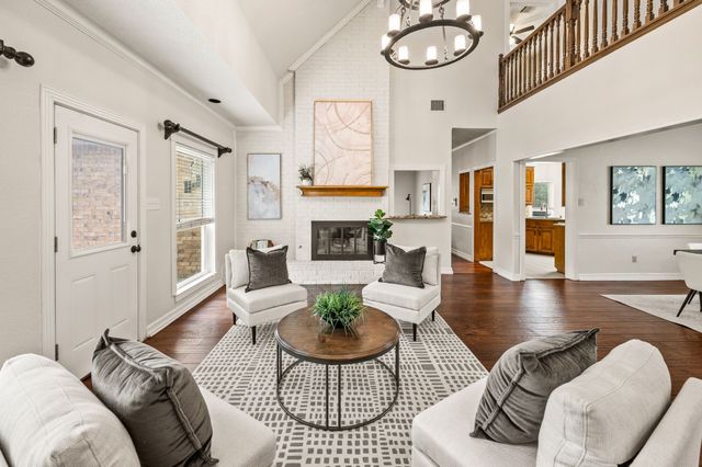 4300 Green Meadow Street E, Colleyville, TX 76034