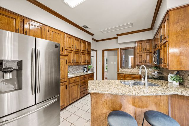 4300 Green Meadow Street E, Colleyville, TX 76034