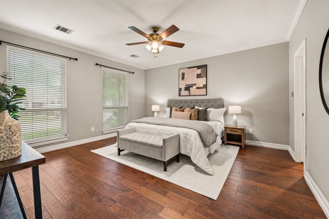 4300 Green Meadow Street E, Colleyville, TX 76034