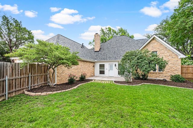 4300 Green Meadow Street E, Colleyville, TX 76034