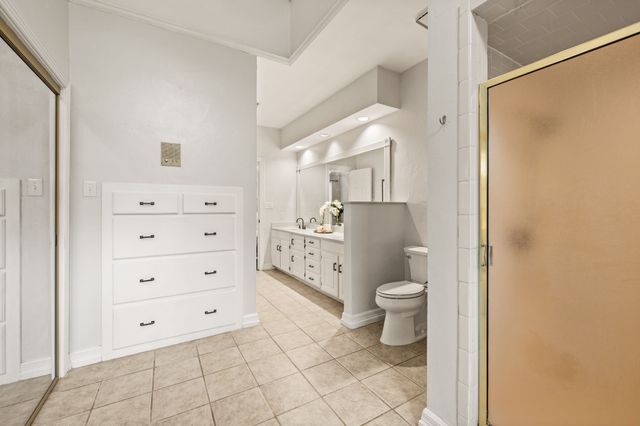 4300 Green Meadow Street E, Colleyville, TX 76034