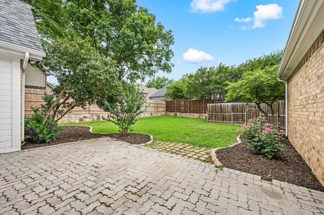 4300 Green Meadow Street E, Colleyville, TX 76034