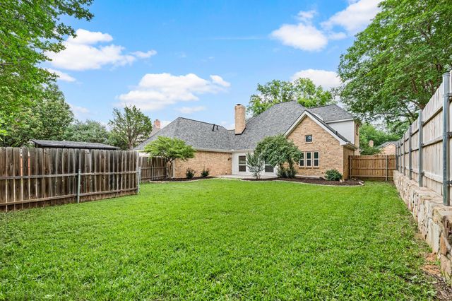 4300 Green Meadow Street E, Colleyville, TX 76034