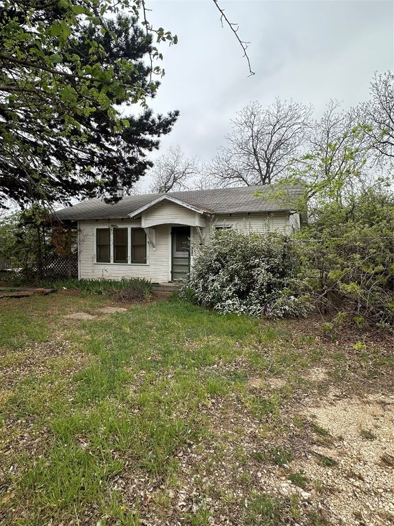 214 Cherry Street, Clyde, TX 79510