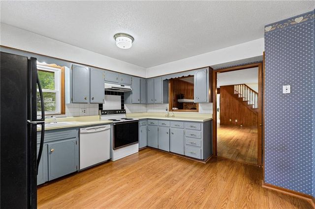 1610 NE 68th Street, Kansas City, MO 64118