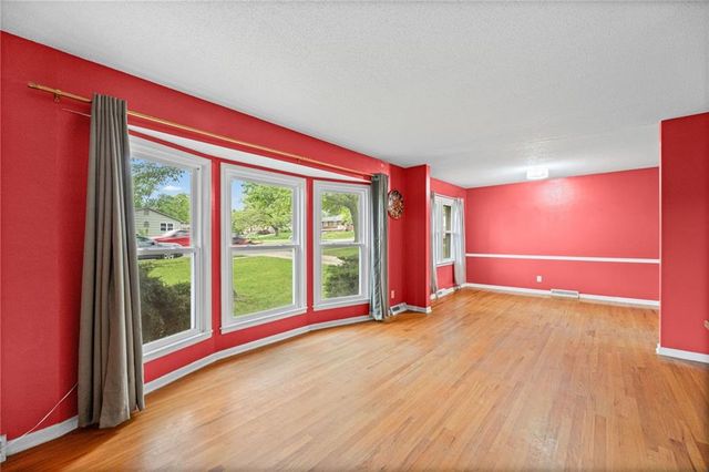 1610 NE 68th Street, Kansas City, MO 64118