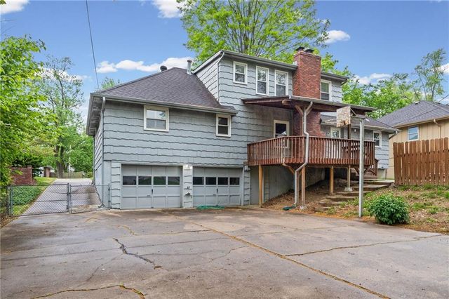 1610 NE 68th Street, Kansas City, MO 64118