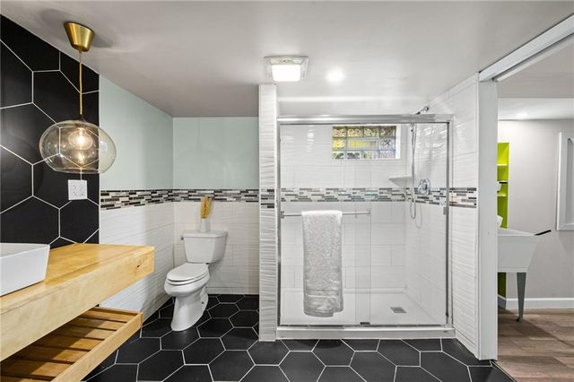 4631 W 61st Street, Fairway, KS 66205