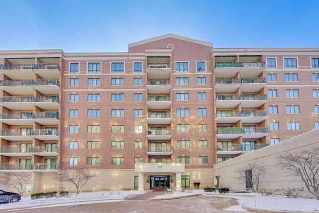 770 Pearson Street 2-207, Des Plaines, IL 60016