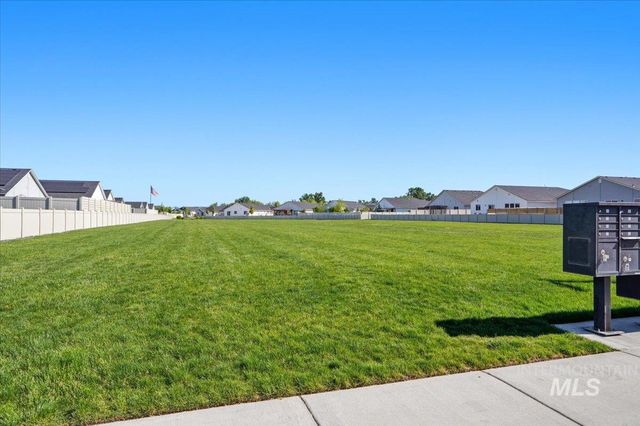 19631 Nanticoke Ave, Caldwell, ID 83605