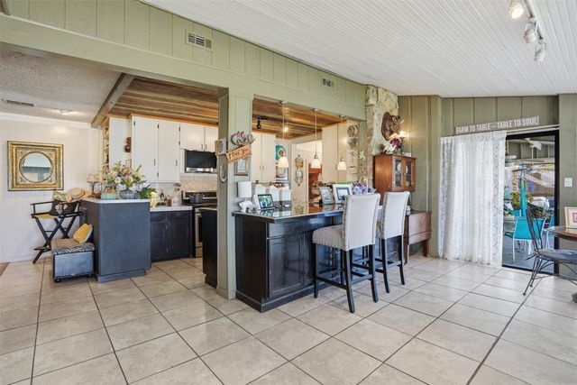 336 S 8th Avenue, Palo Pinto, TX 76484