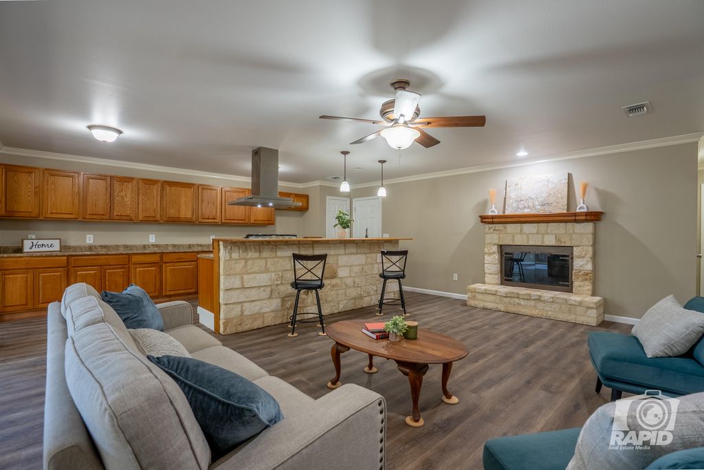 Image 12 of property listing at 117 Inwood Drive, San Angelo, TX 76903