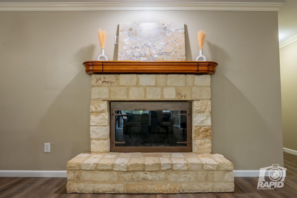 Image 13 of property listing at 117 Inwood Drive, San Angelo, TX 76903