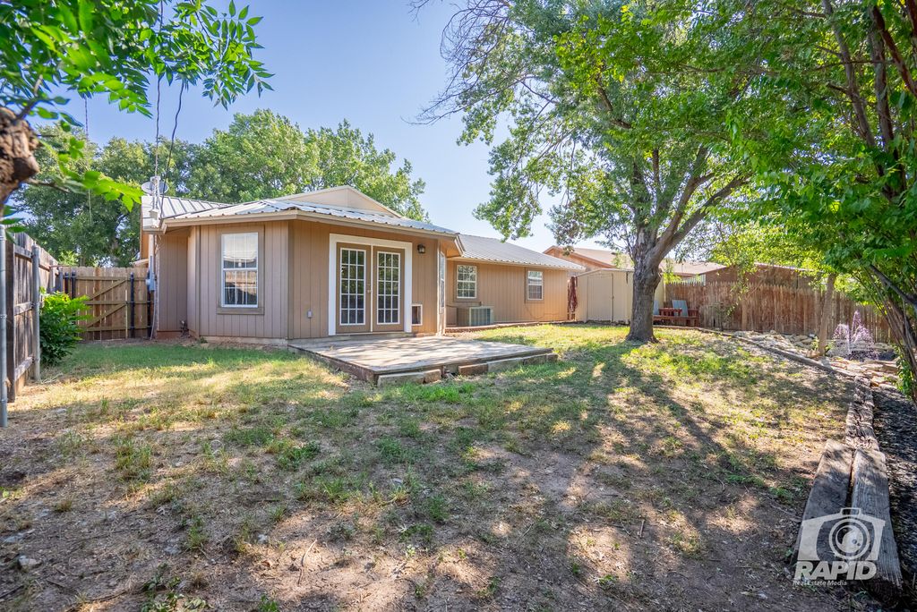 Image 33 of property listing at 117 Inwood Drive, San Angelo, TX 76903