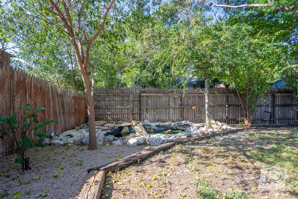 Image 36 of property listing at 117 Inwood Drive, San Angelo, TX 76903