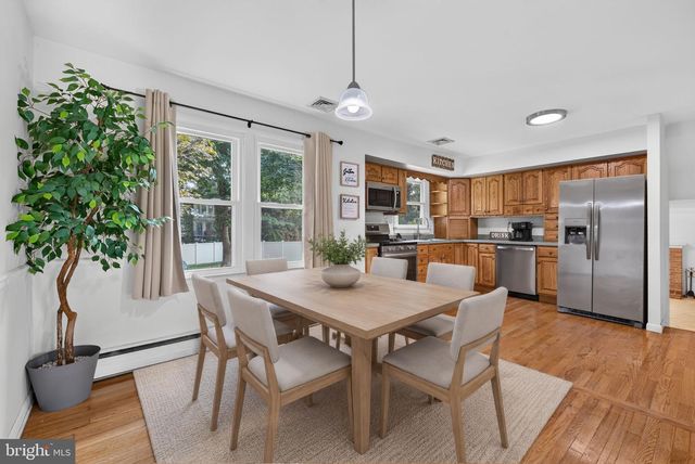 3903 CHESTNUT ST, Camp Hill, PA 17011