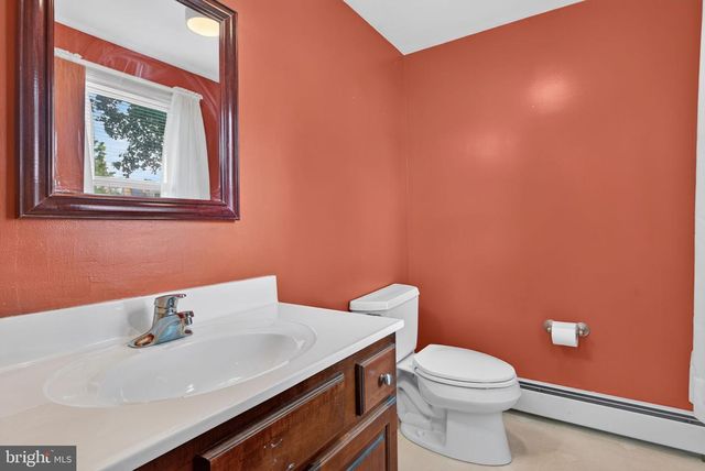 3903 CHESTNUT ST, Camp Hill, PA 17011