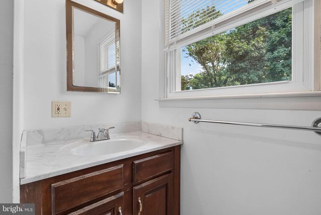 3903 CHESTNUT ST, Camp Hill, PA 17011