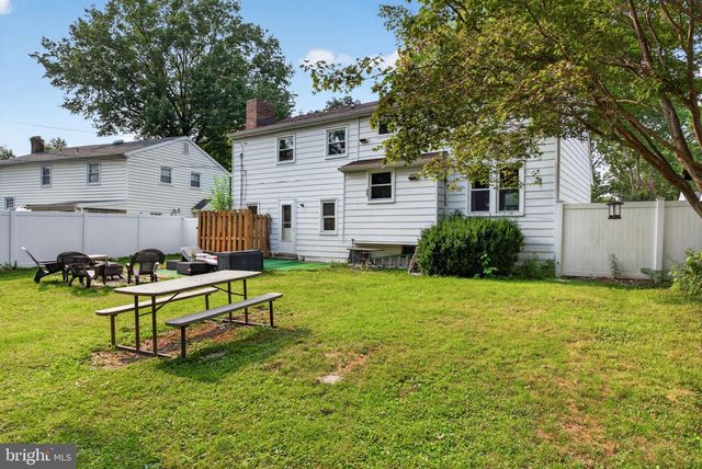 3903 CHESTNUT ST, Camp Hill, PA 17011