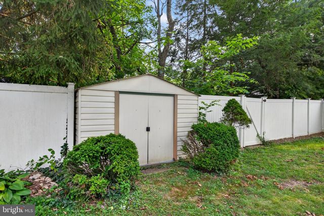 3903 CHESTNUT ST, Camp Hill, PA 17011