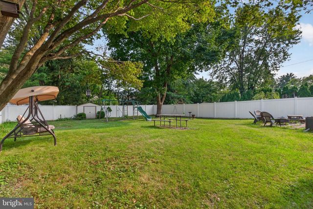 3903 CHESTNUT ST, Camp Hill, PA 17011