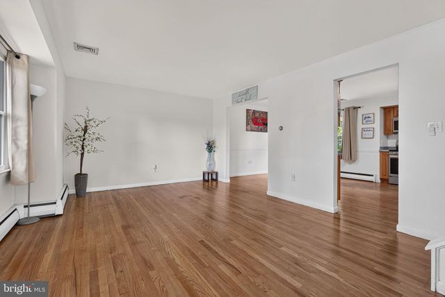 3903 CHESTNUT ST, Camp Hill, PA 17011