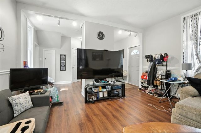 3549 Meadow Avenue, Cheviot, OH 45211