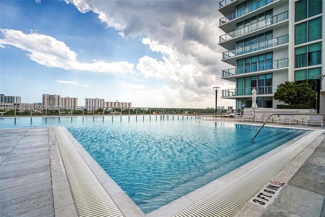 330 Sunny Isles Boulevard 52102, Sunny Isles Beach, FL 33160
