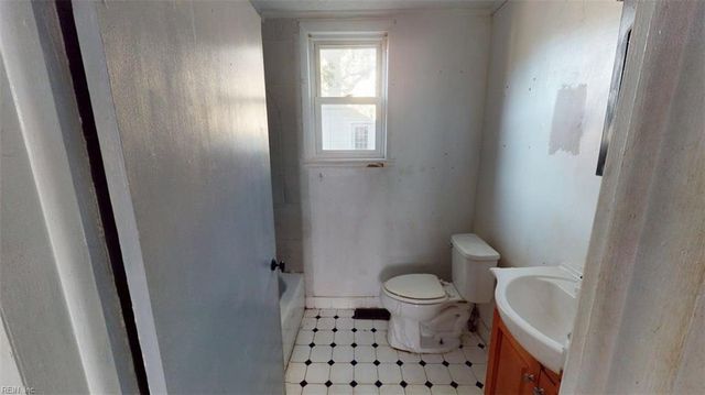 1128 Hugo ST, Norfolk, VA 23513