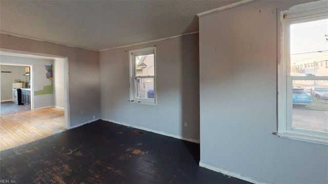 1128 Hugo ST, Norfolk, VA 23513