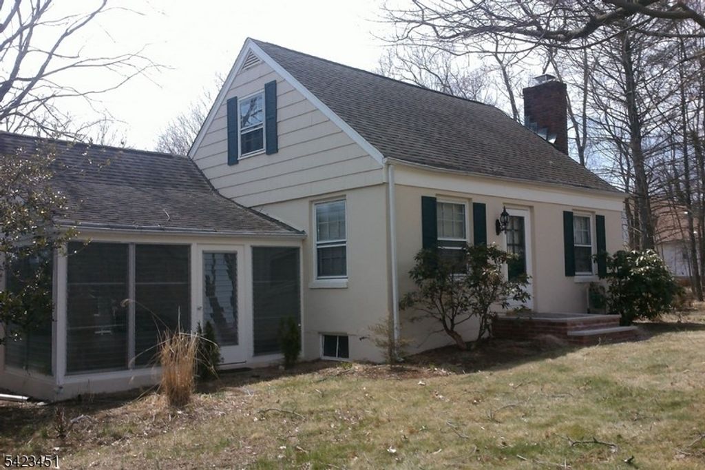 404 Lyons Rd, Bernards Twp., NJ 07920