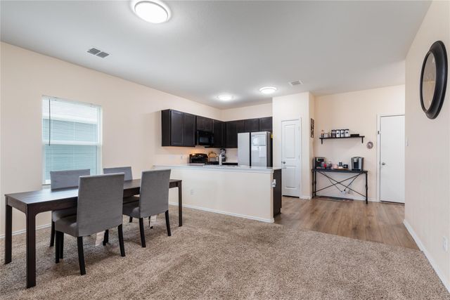 509 Halfmoon DR, Lockhart, TX 78644