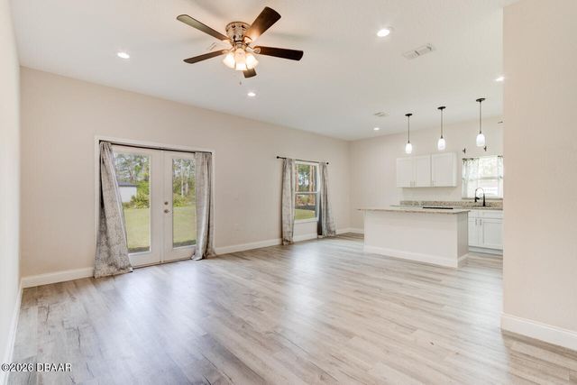 1680 9th Avenue, Deland, FL 32724