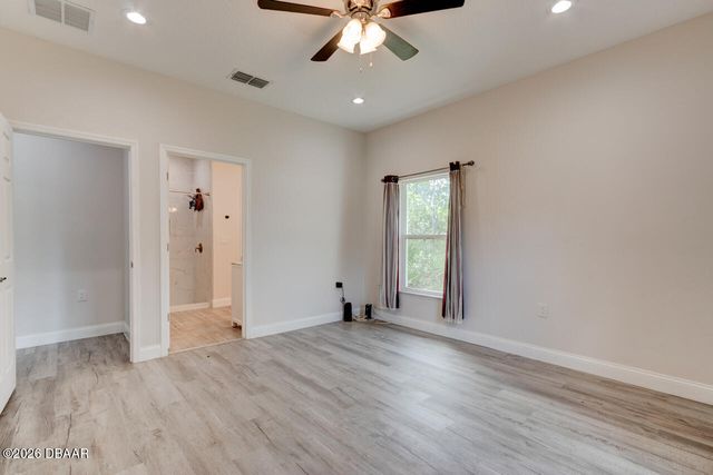 1680 9th Avenue, Deland, FL 32724