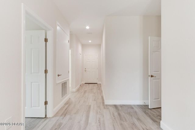 1680 9th Avenue, Deland, FL 32724